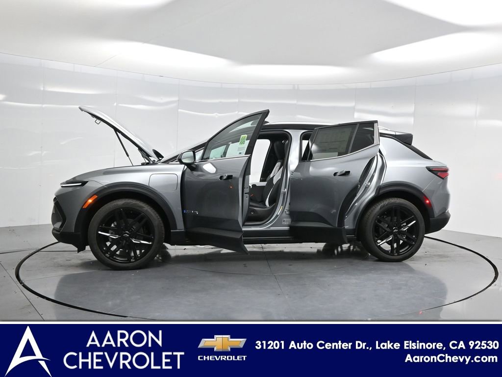 New 2026 Chevrolet Equinox EV LT w/ LPO, Blackout Package image 60