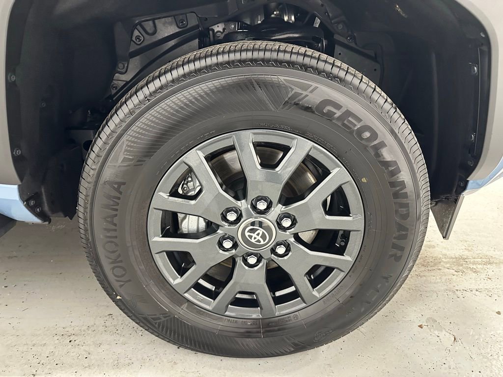 Used 2025 Toyota 4Runner SR5 image 62