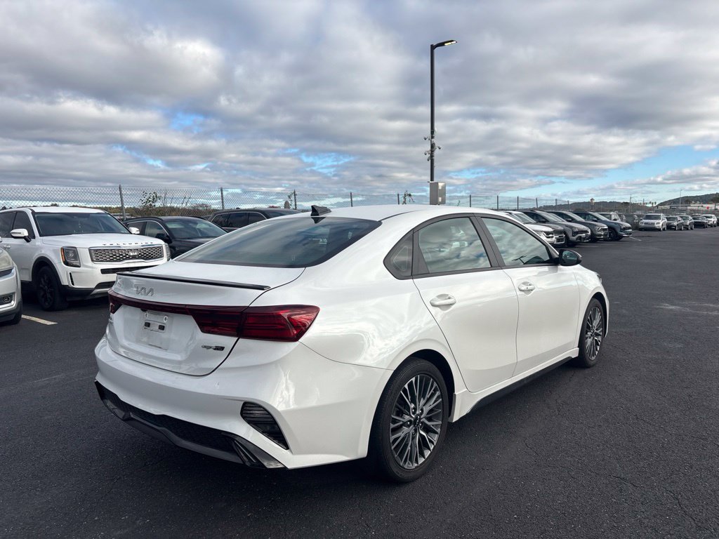 Used 2023 Kia Forte GT-Line w/ GT-Line Premium Package FWD image 2