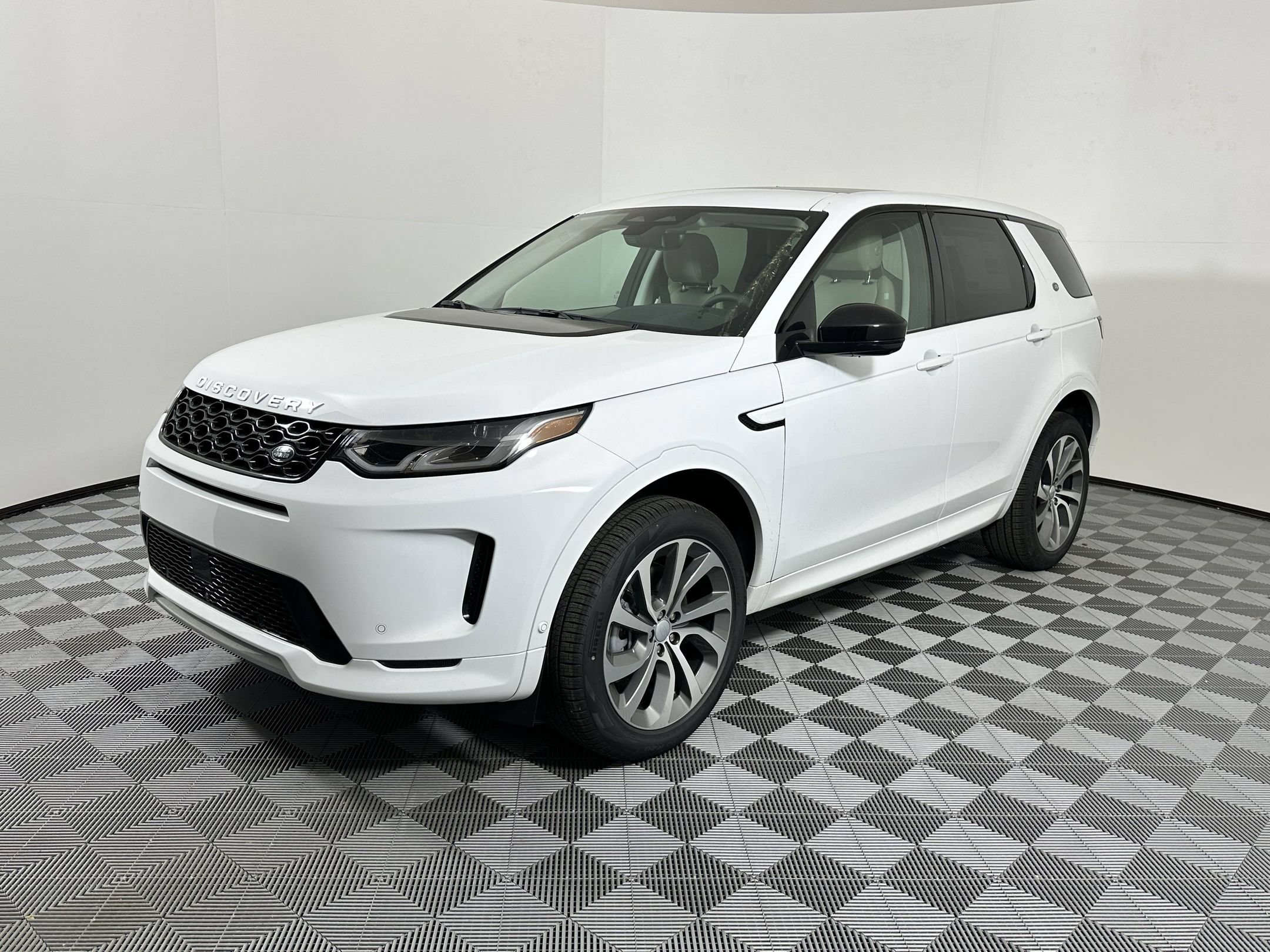 Certified 2025 Land Rover Discovery Sport S AWD/4WD image 24