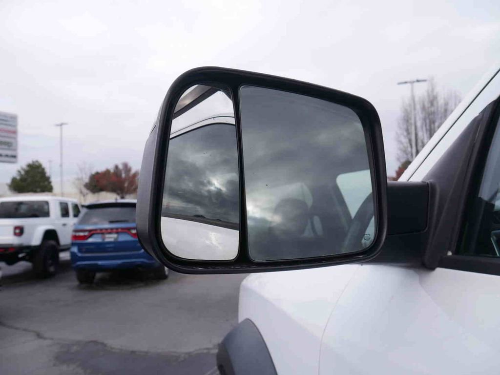 Used 2014 RAM 5500 SLT w/ Quick Order Package 29G SLT image 17