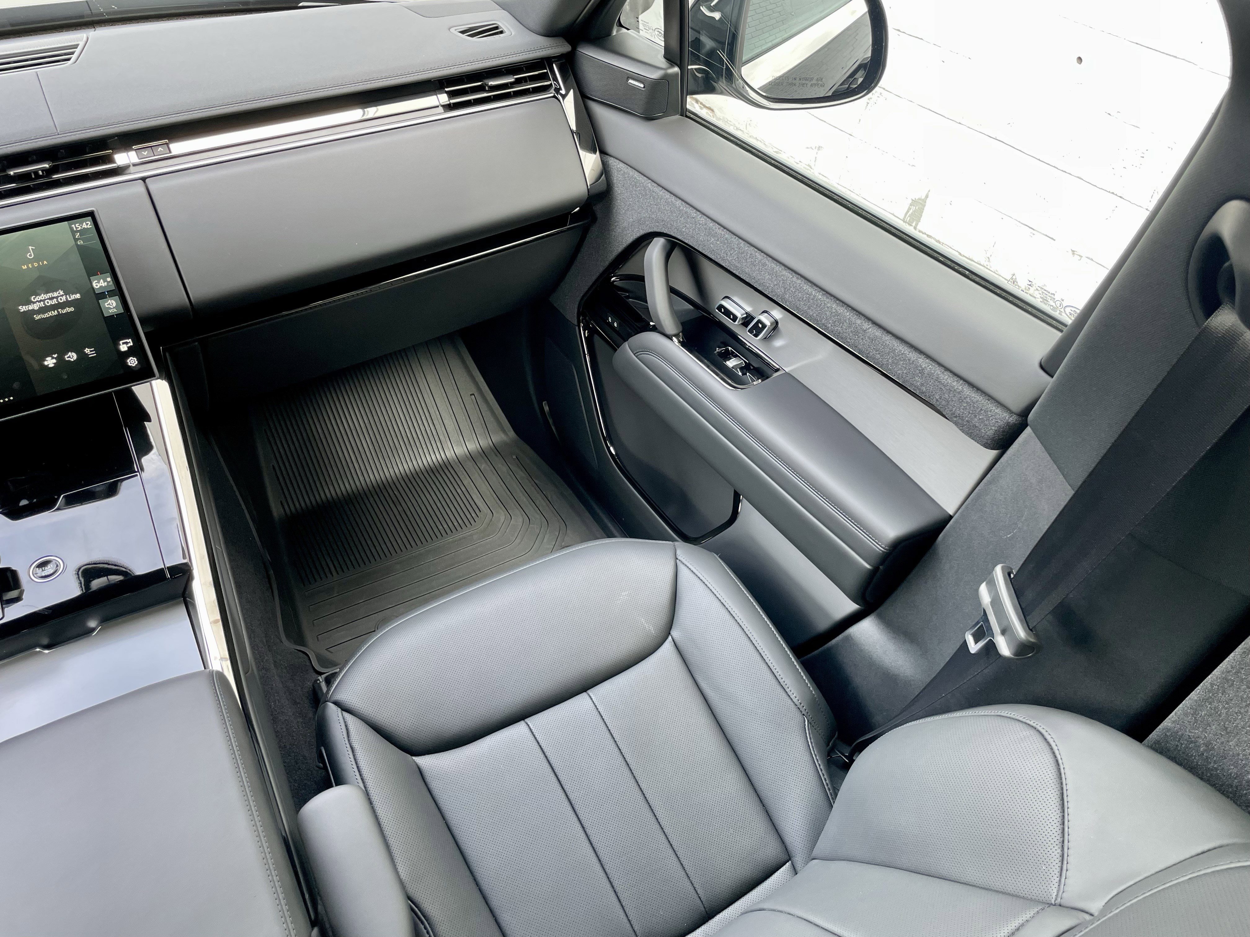 New 2025 Land Rover Range Rover Sport Dynamic SE image 18