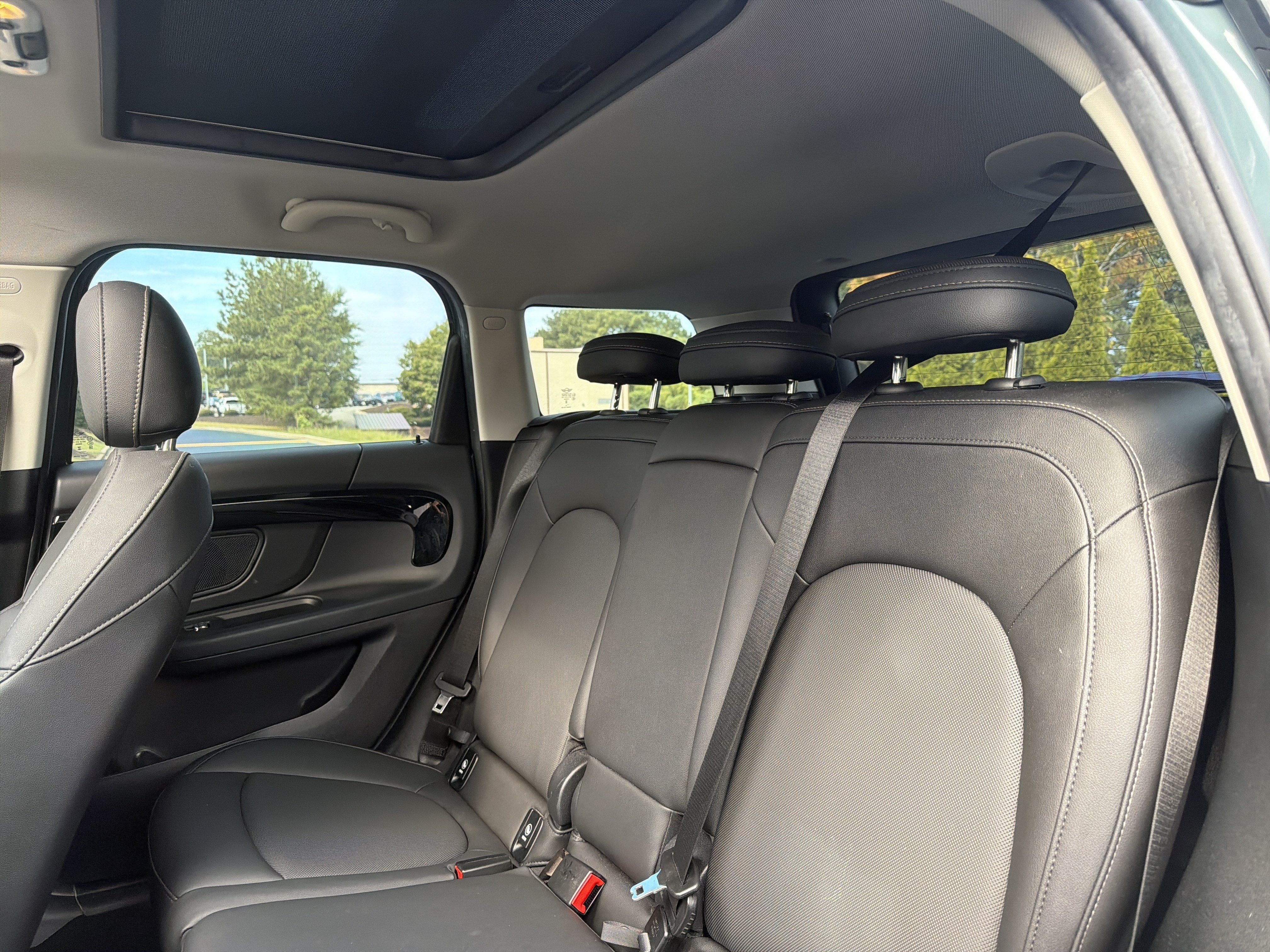 Used 2024 MINI Cooper Countryman S FWD image 9