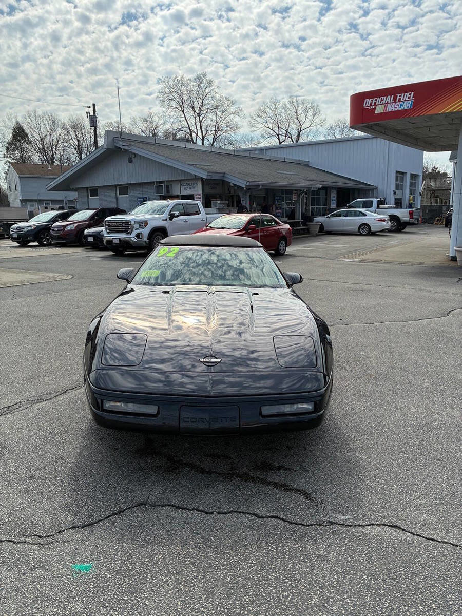 Used 1992 Chevrolet Corvette Convertible image 9