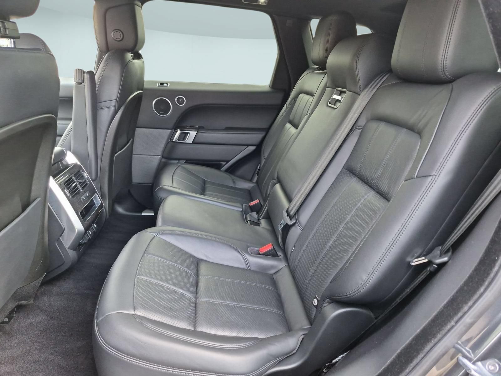 Used 2019 Land Rover Range Rover Sport HSE AWD/4WD image 25