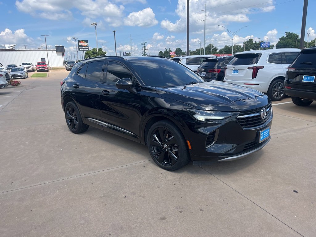 Used 2022 Buick Envision Essence w/ Technology Package I image 3