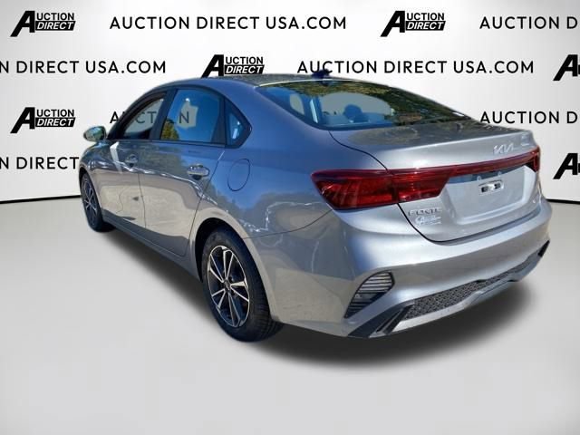 Used 2022 Kia Forte LXS image 12