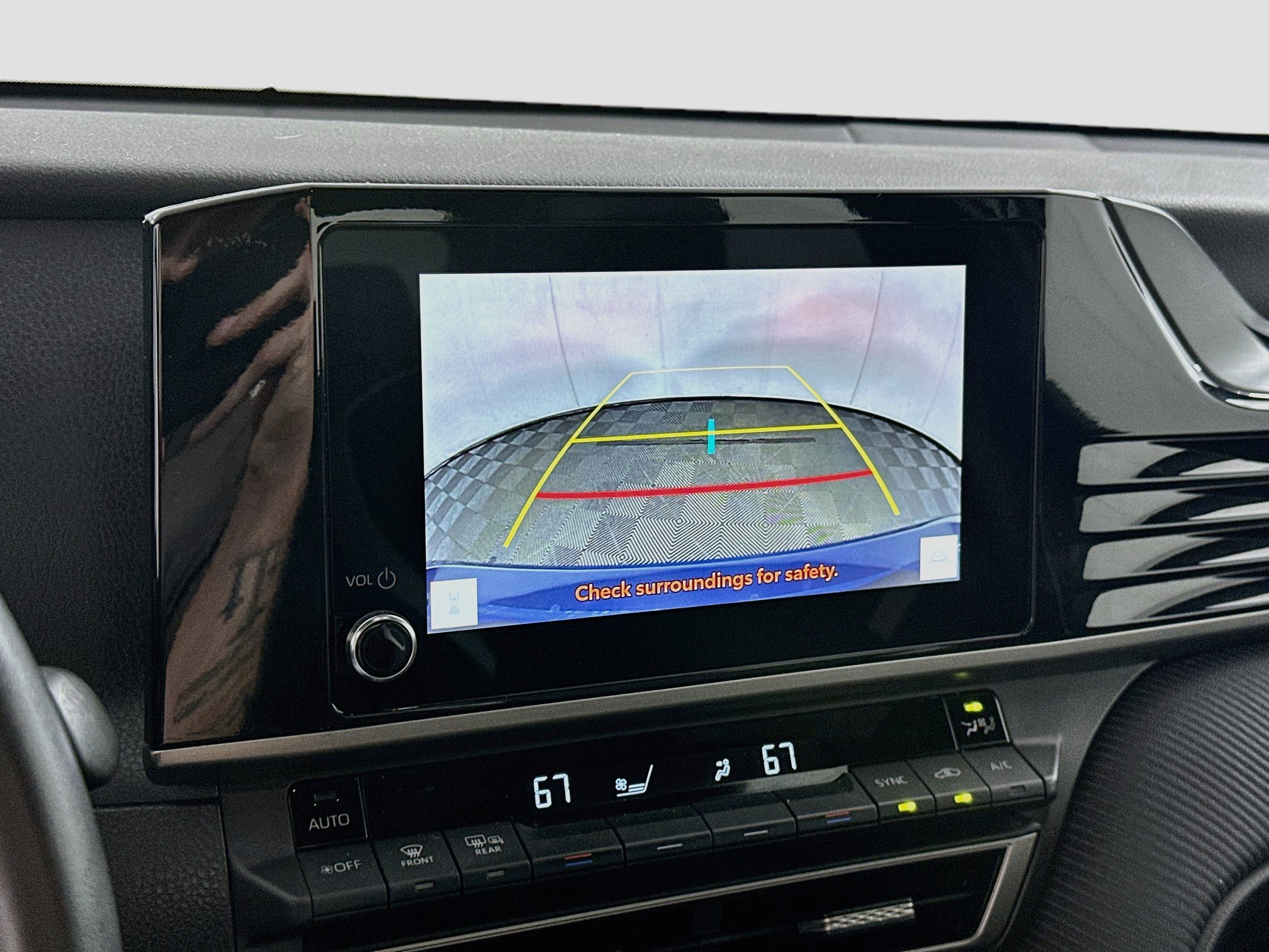 Used 2025 Toyota Camry SE FWD image 23
