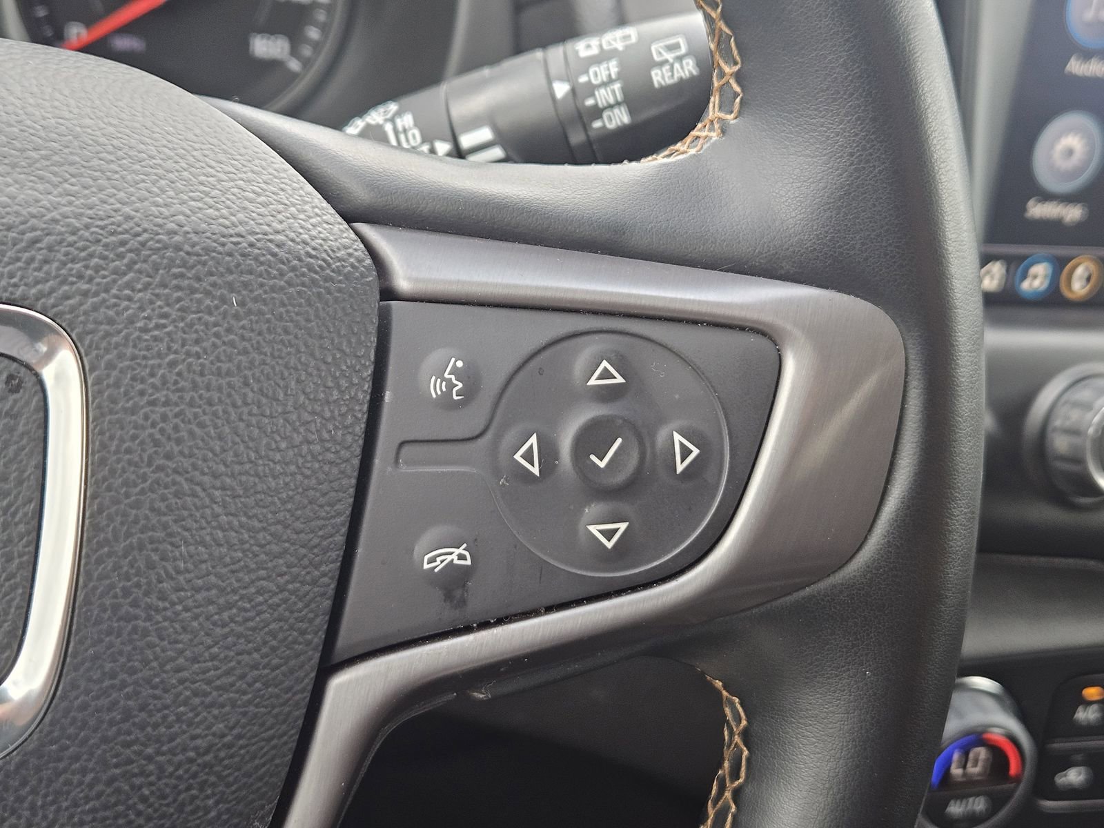 Certified 2023 GMC Terrain AT4 image 28