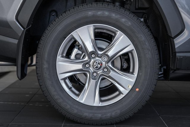 New 2025 Toyota RAV4 XLE image 15