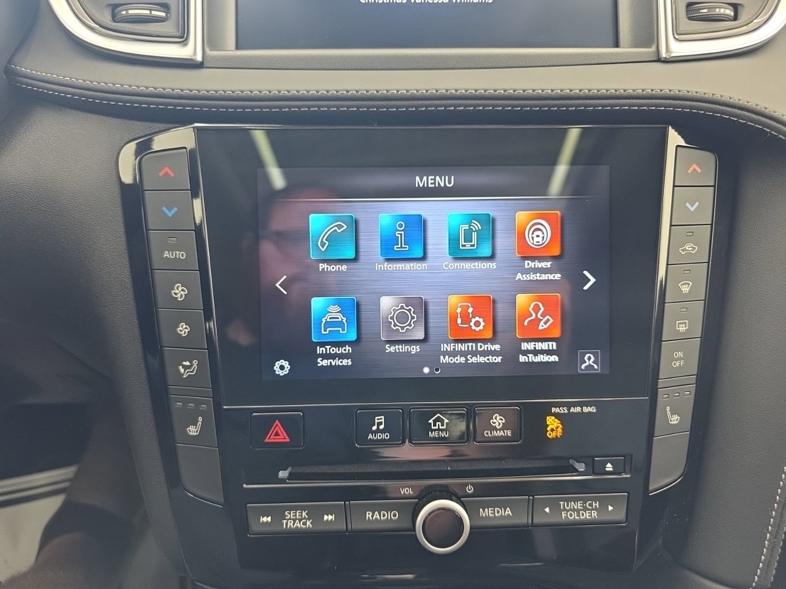 New 2025 INFINITI QX50 Luxe image 30