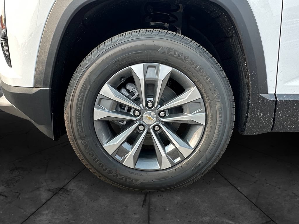 New 2027 Chevrolet Equinox LT FWD image 14