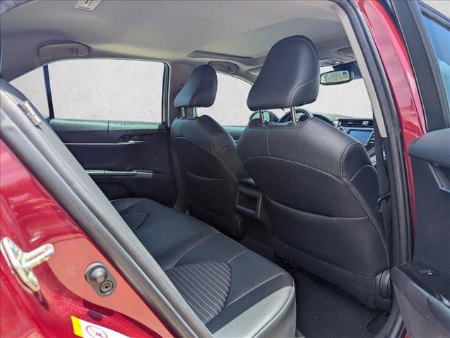 Used 2018 Toyota Camry SE w/ Moonroof Package FWD image 14