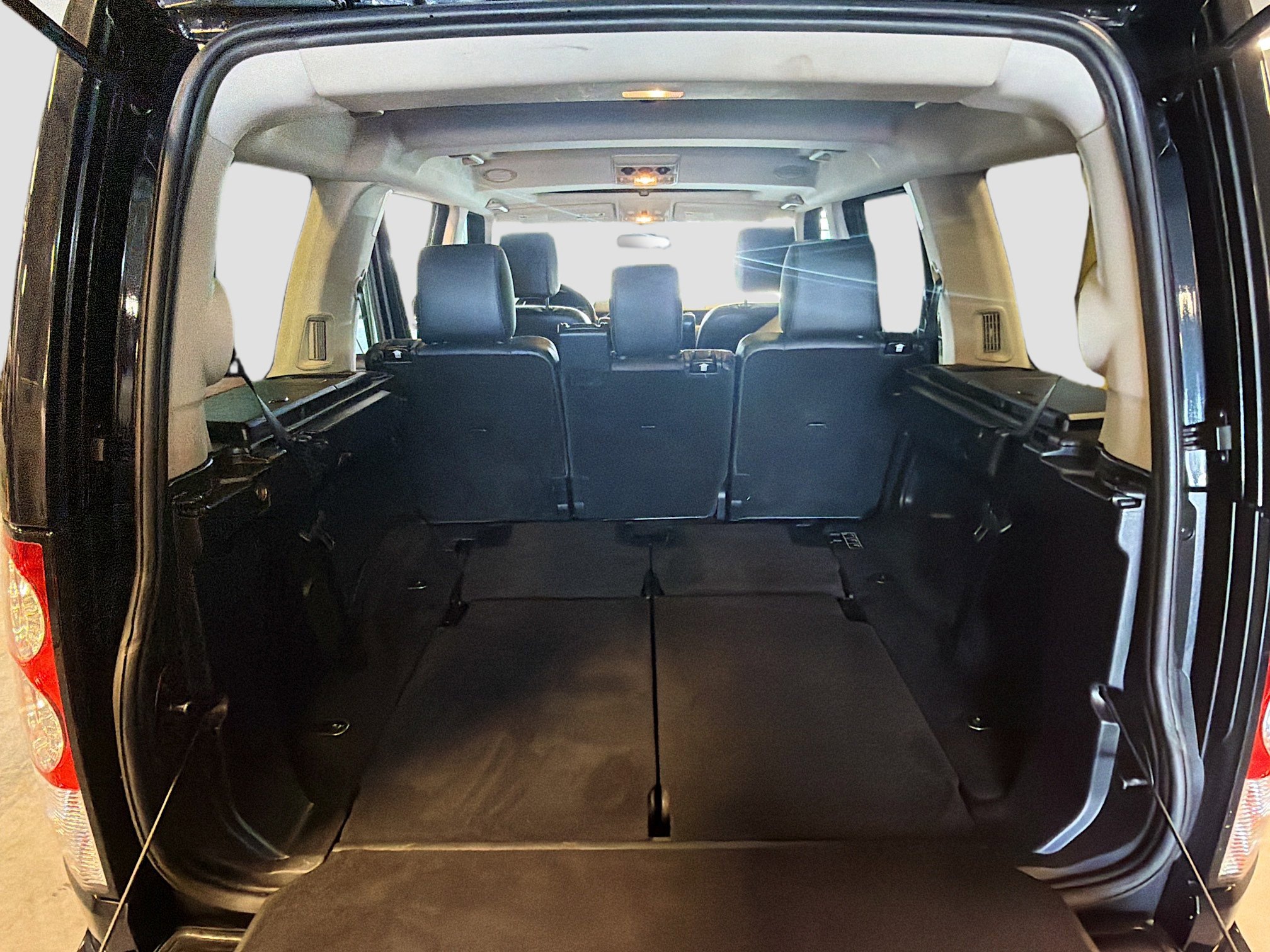 Used 2012 Land Rover LR4 HSE LUX image 31