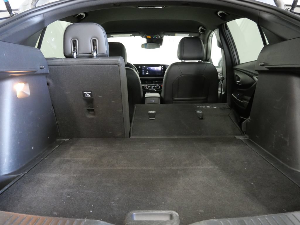 Used 2025 Buick Envista Sport Touring FWD image 24