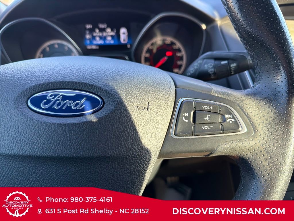 Used 2017 Ford Focus ST image 24
