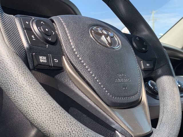 Used 2015 Toyota RAV4 XLE AWD/4WD image 19