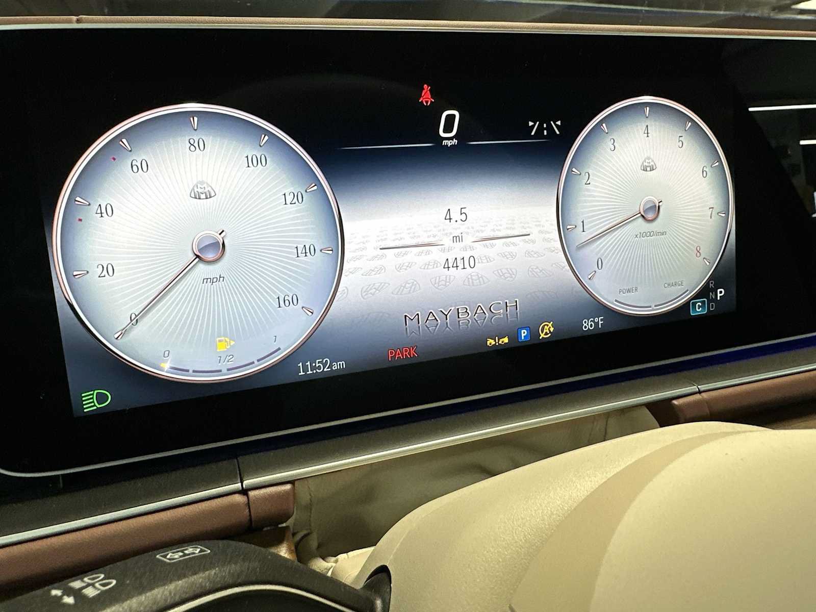 Used 2026 Mercedes-Benz Maybach GLS 600 4MATIC image 16
