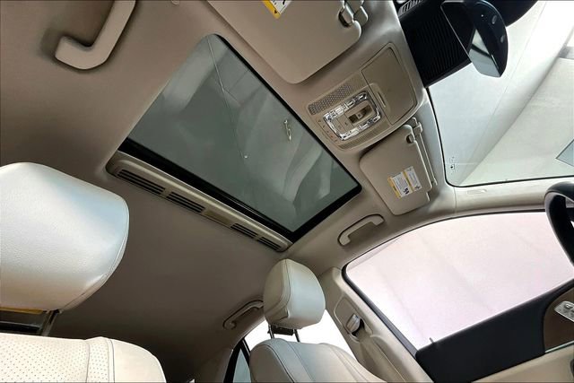 Used 2021 Mercedes-Benz GLE 350 w/ Premium Package image 21