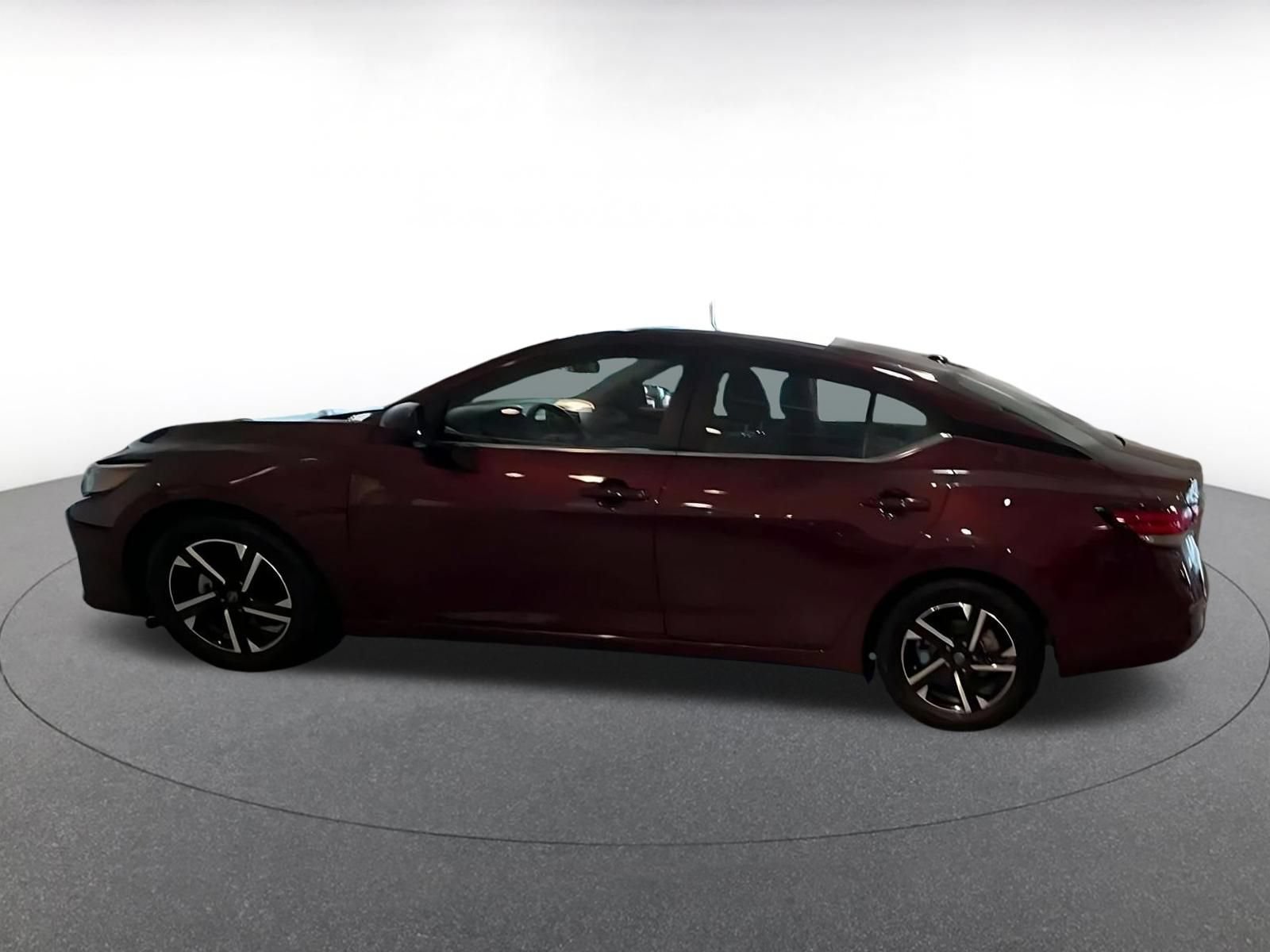 Used 2025 Nissan Sentra SV FWD image 7