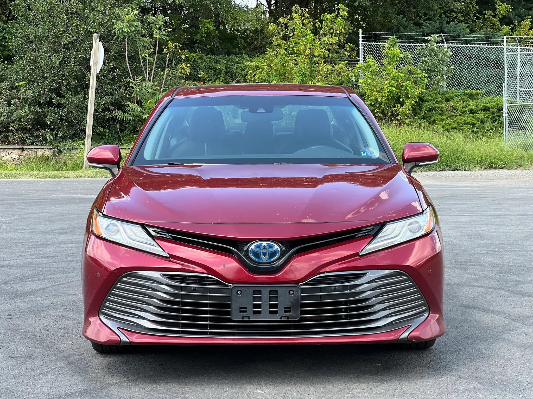 Used 2018 Toyota Camry XLE FWD image 8