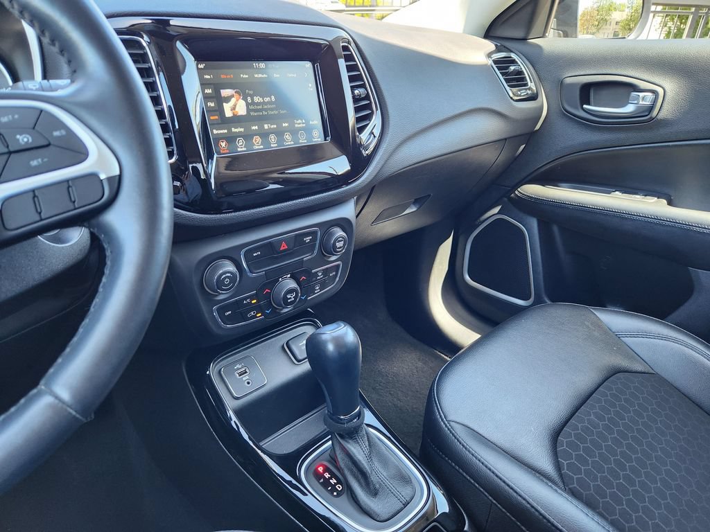Used 2021 Jeep Compass Latitude FWD image 15