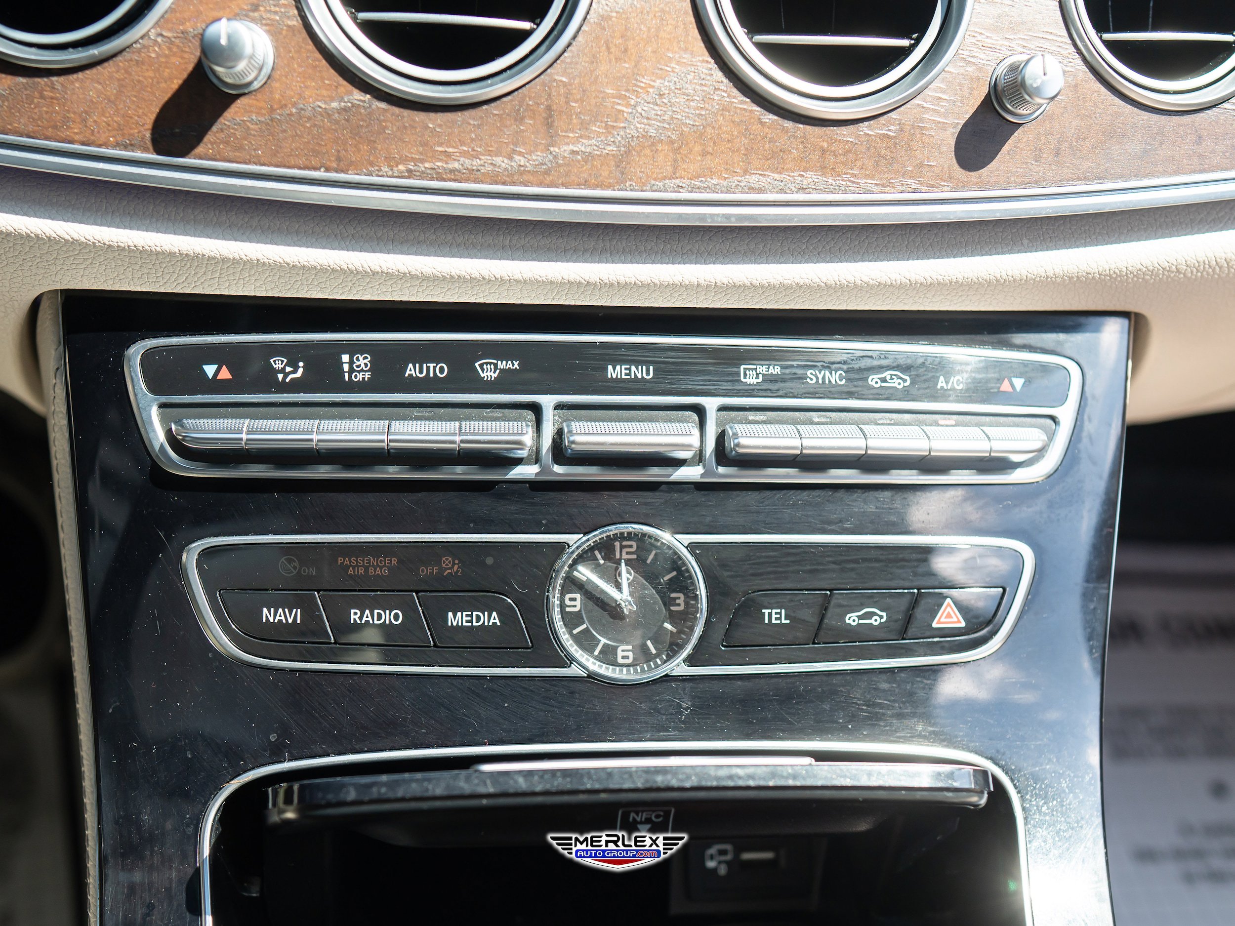 Used 2017 Mercedes-Benz E 300 image 34