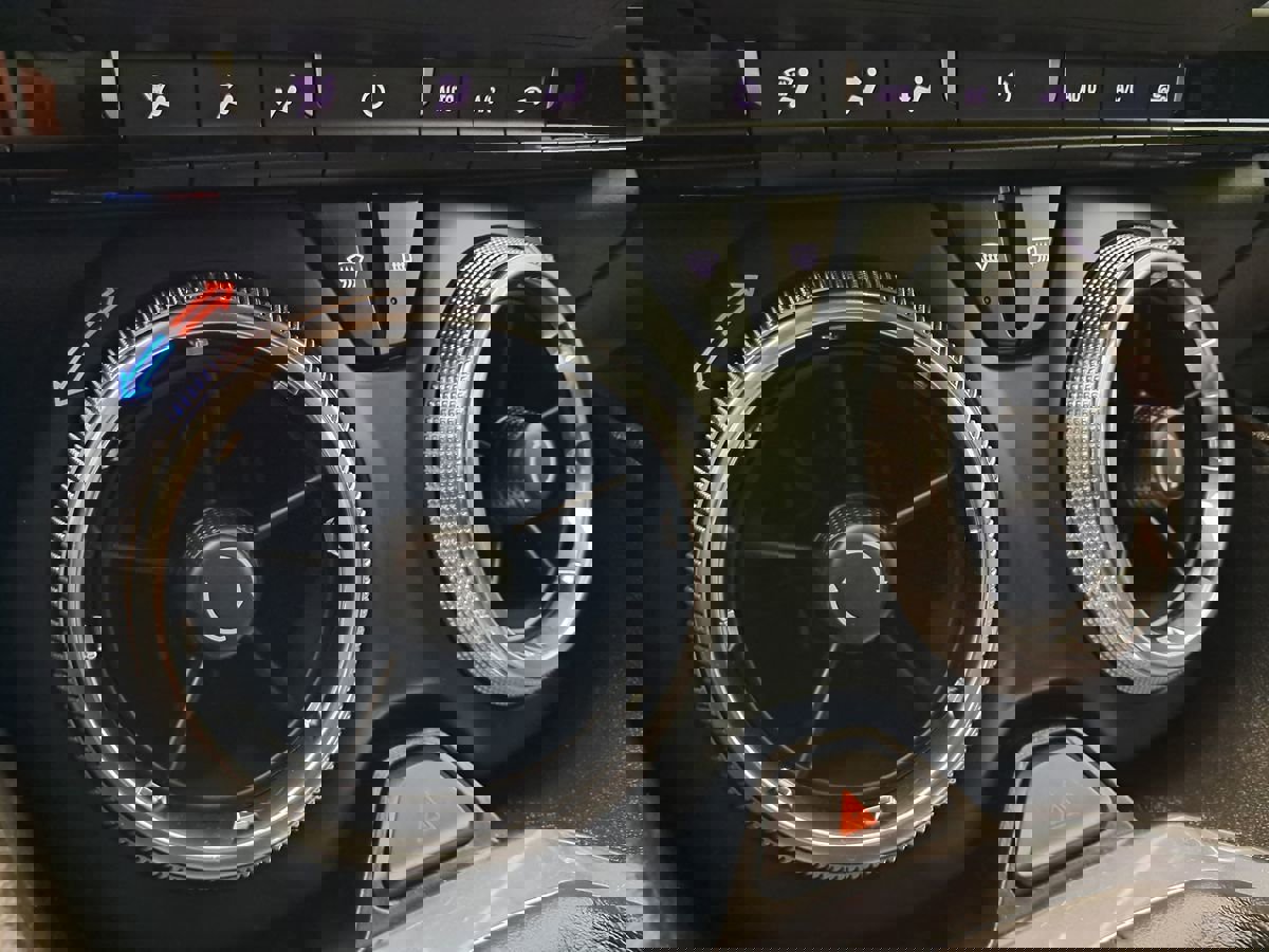 Used 2022 Chevrolet Camaro LT w/ RS Package image 23