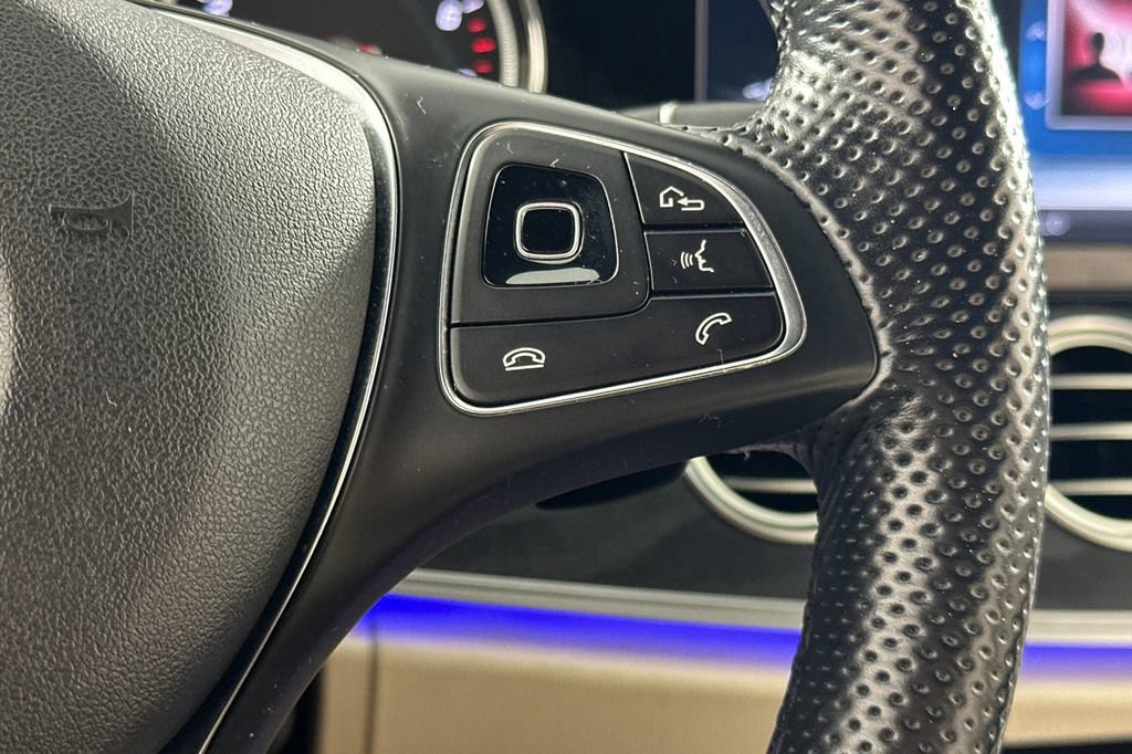 Used 2017 Mercedes-Benz E 300 image 31