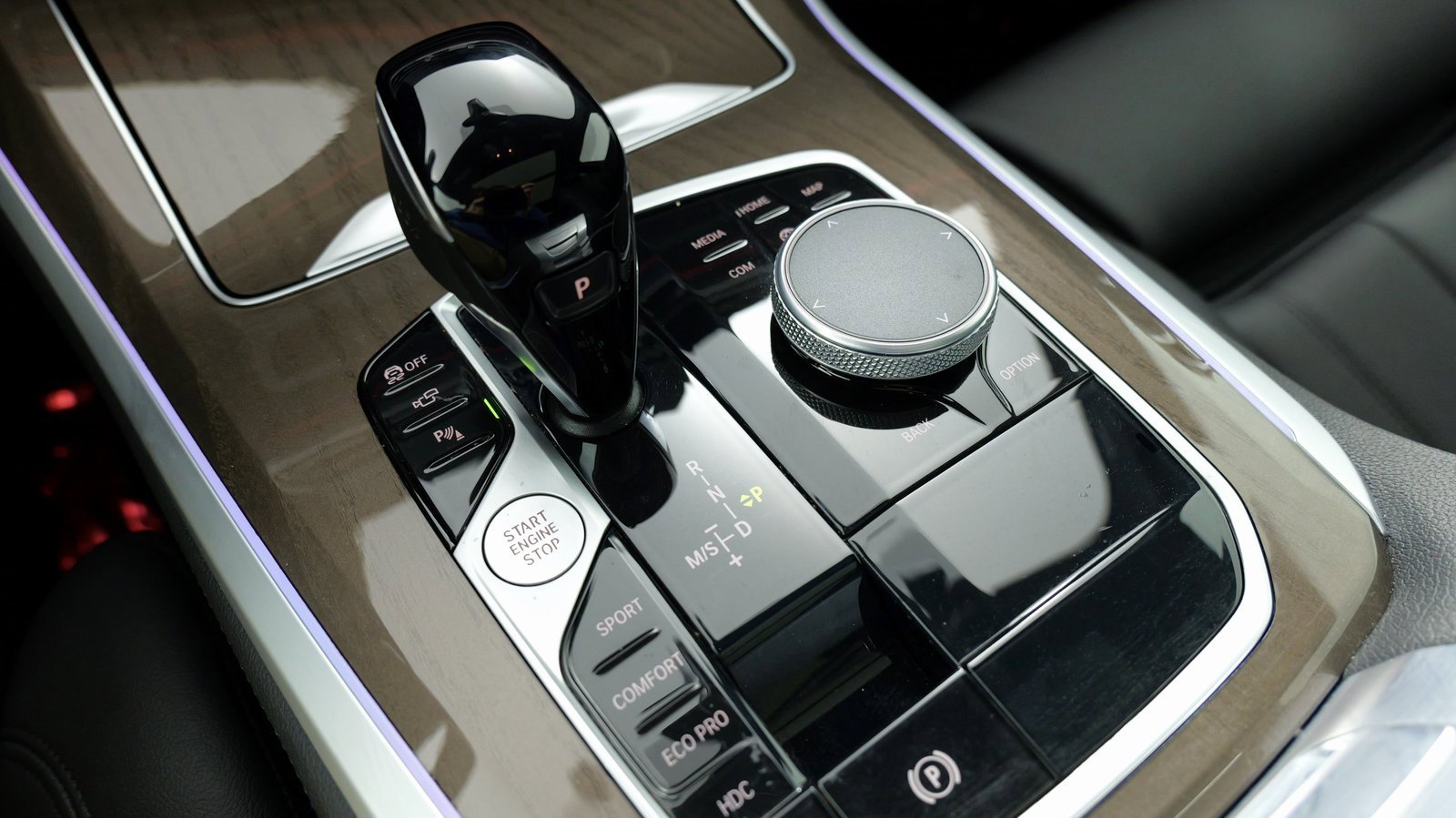 Used 2022 BMW X5 xDrive40i w/ Parking Assistance Package image 59