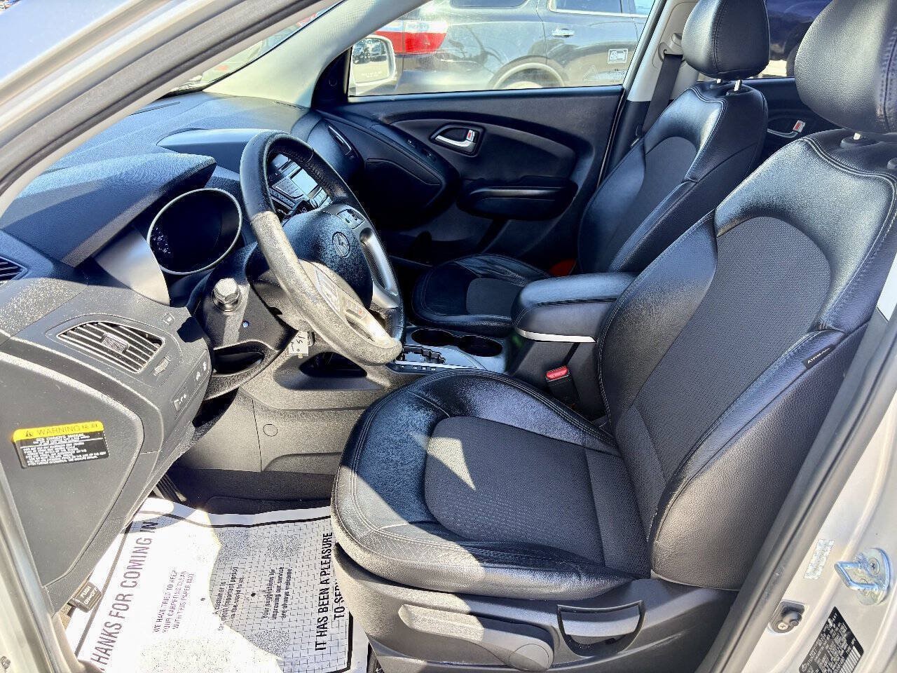 Used 2013 Hyundai Tucson GLS FWD image 11