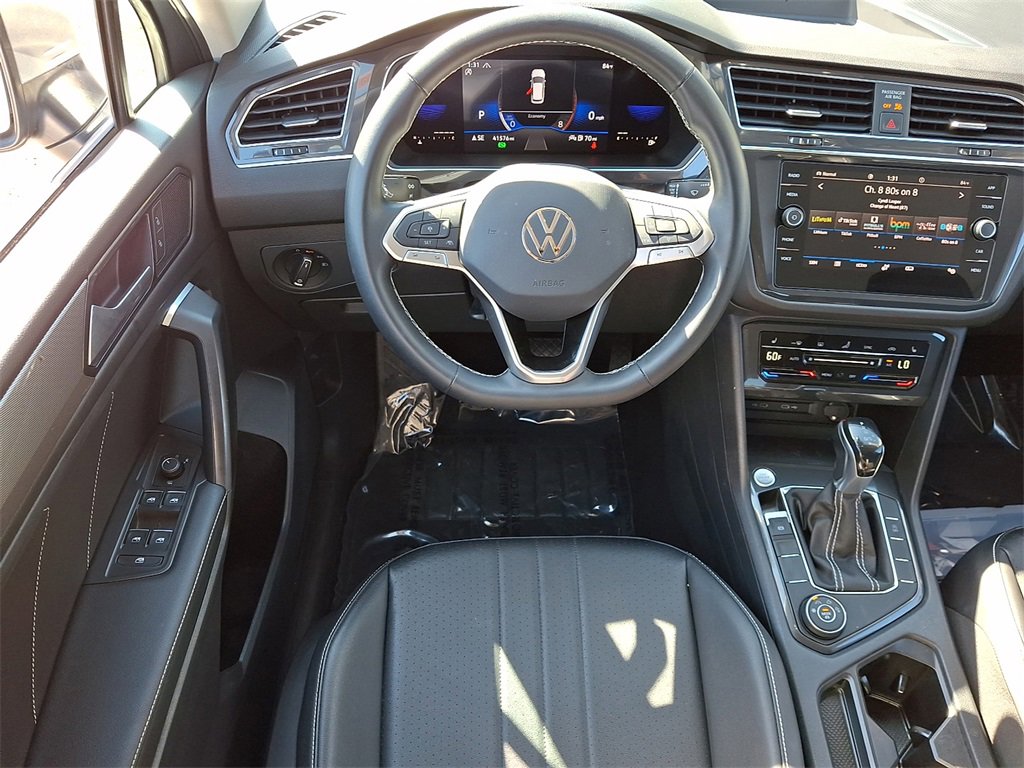 Used 2022 Volkswagen Tiguan SE image 12