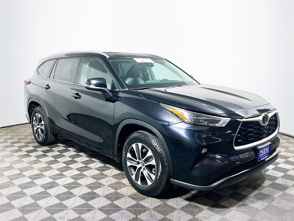 Certified 2024 Toyota Highlander XLE