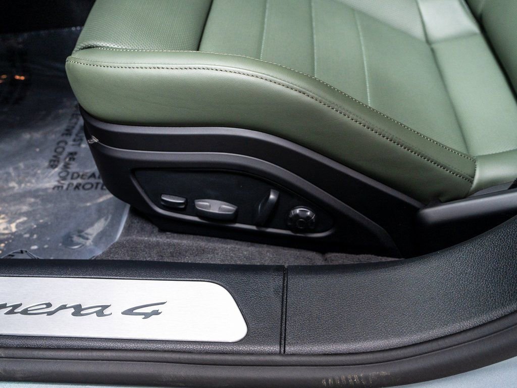 New 2026 Porsche Panamera 4 image 24