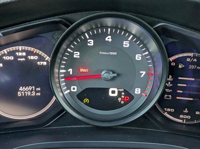 Used 2023 Porsche Cayenne Platinum Edition image 12