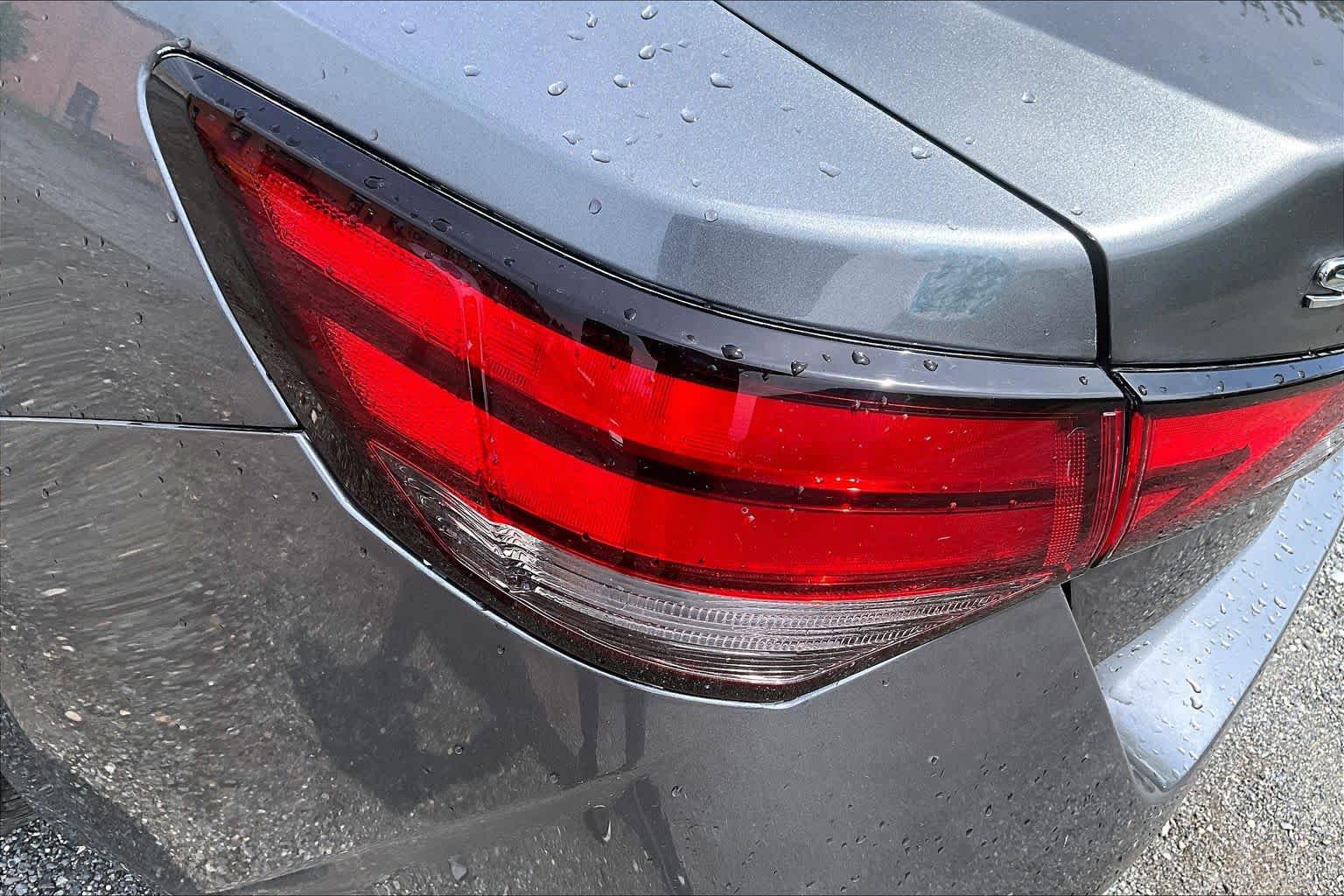 Used 2025 Nissan Sentra SV FWD image 29