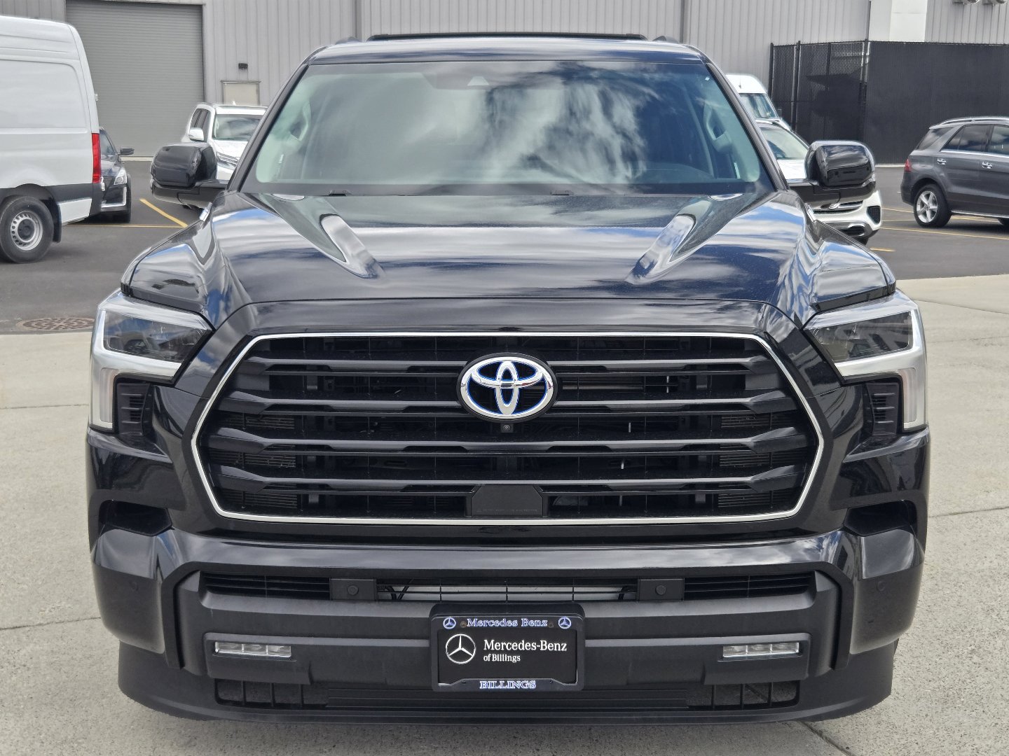 Used 2024 Toyota Sequoia SR5 w/ SR5 Premium Package AWD/4WD image 40