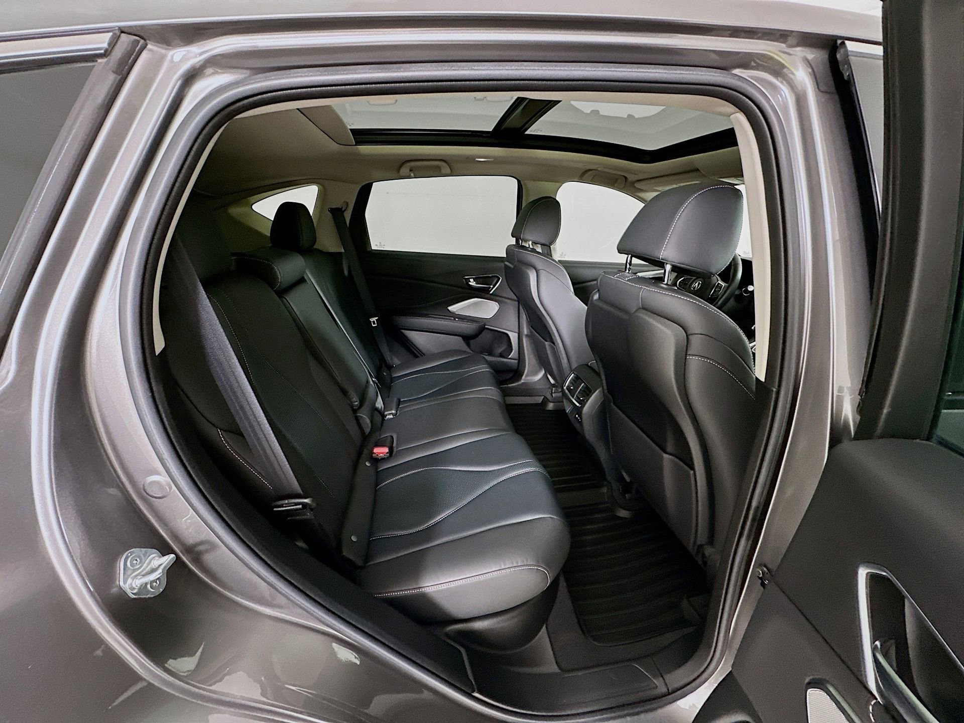 Used 2023 Acura RDX FWD w/ Technology Package image 31