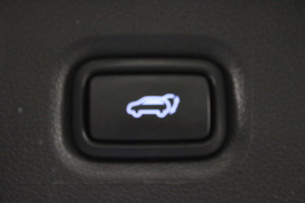 Certified 2023 Hyundai Santa Fe SEL w/ Premium Package image 17