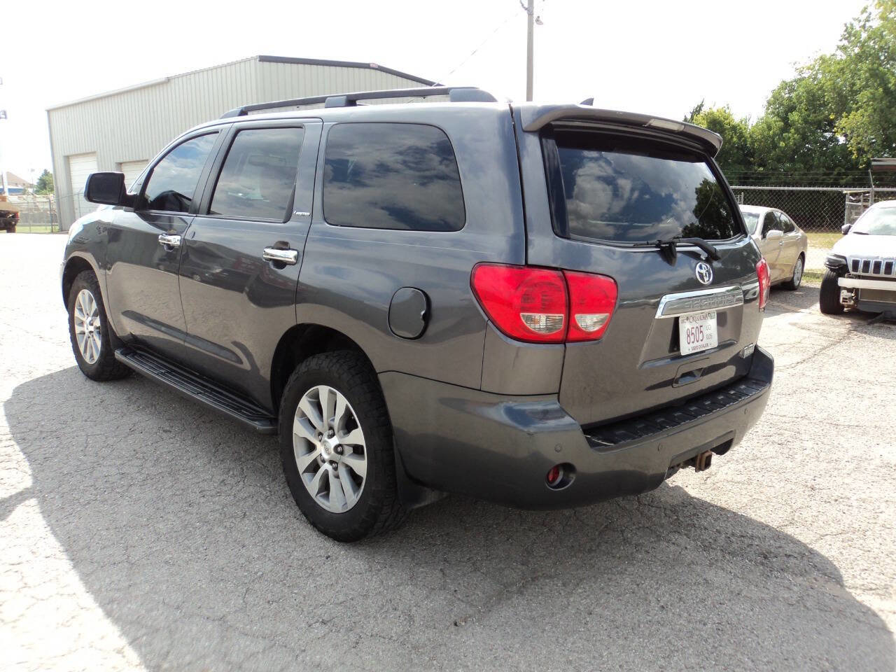 Used 2014 Toyota Sequoia Limited image 5
