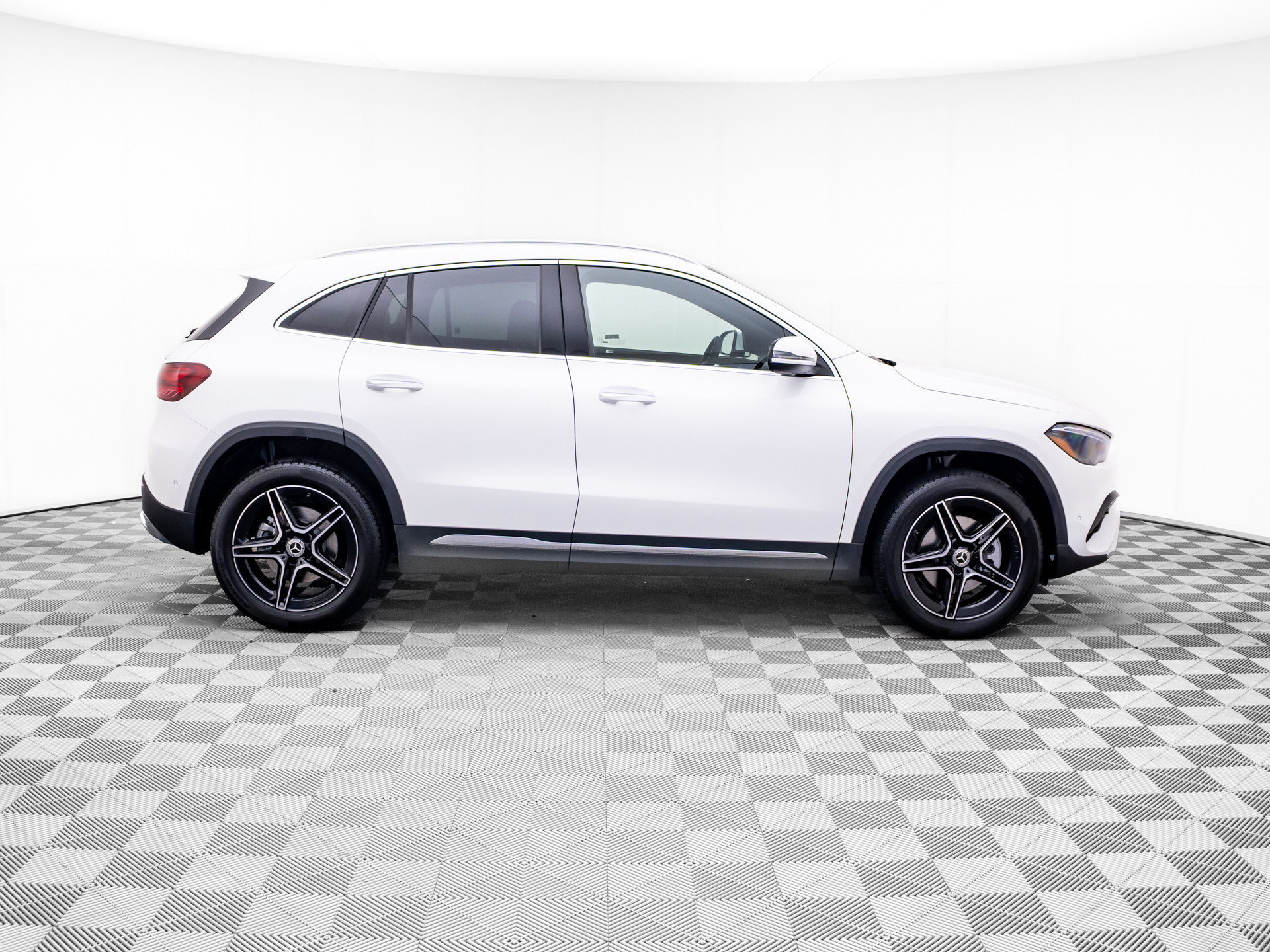 New 2026 Mercedes-Benz GLA 250 4MATIC image 6