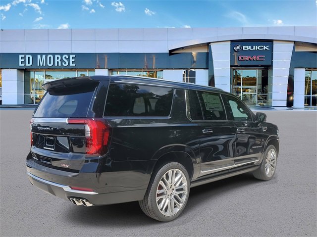 New 2025 GMC Yukon XL Denali w/ Denali Reserve Package image 3