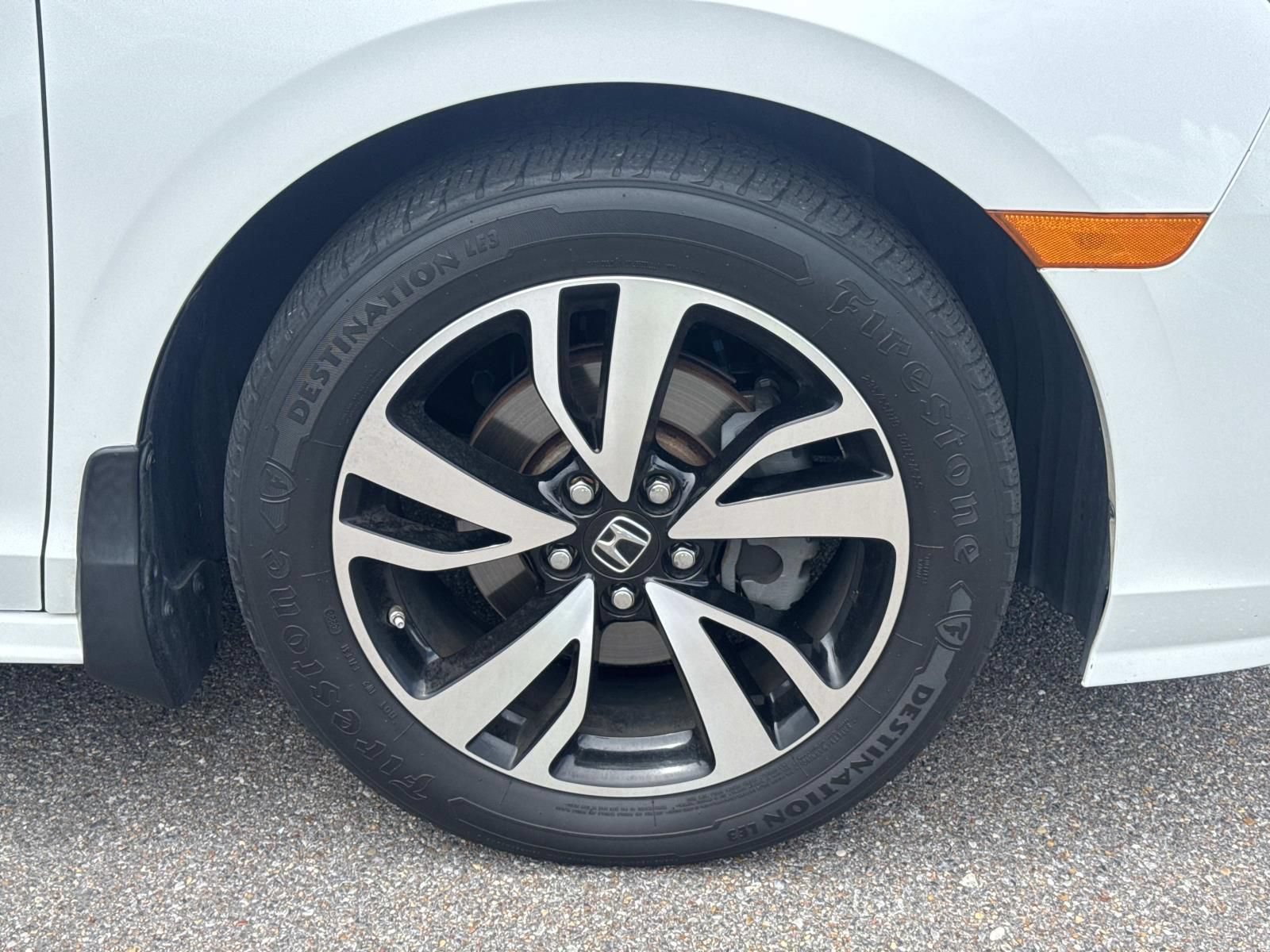 Used 2020 Honda Odyssey Elite image 4
