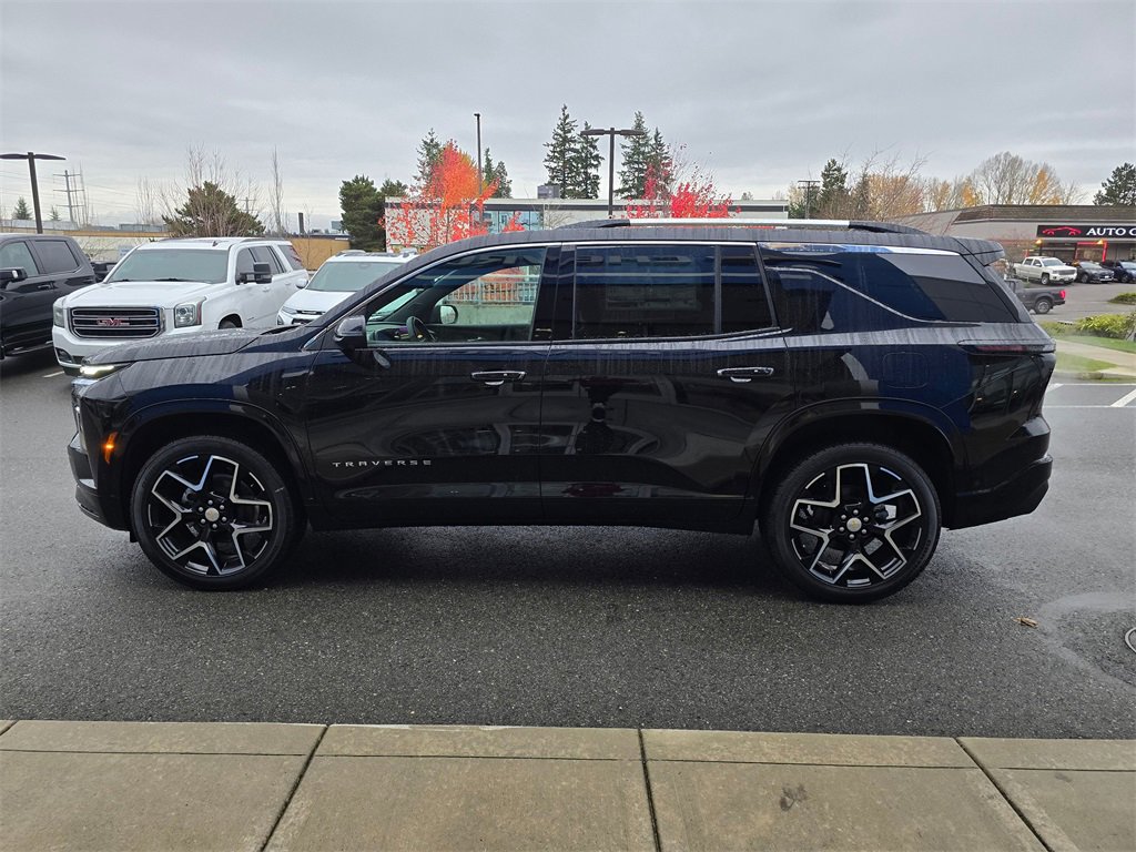 New 2026 Chevrolet Traverse High Country w/ LPO, Floor Liner Package image 2