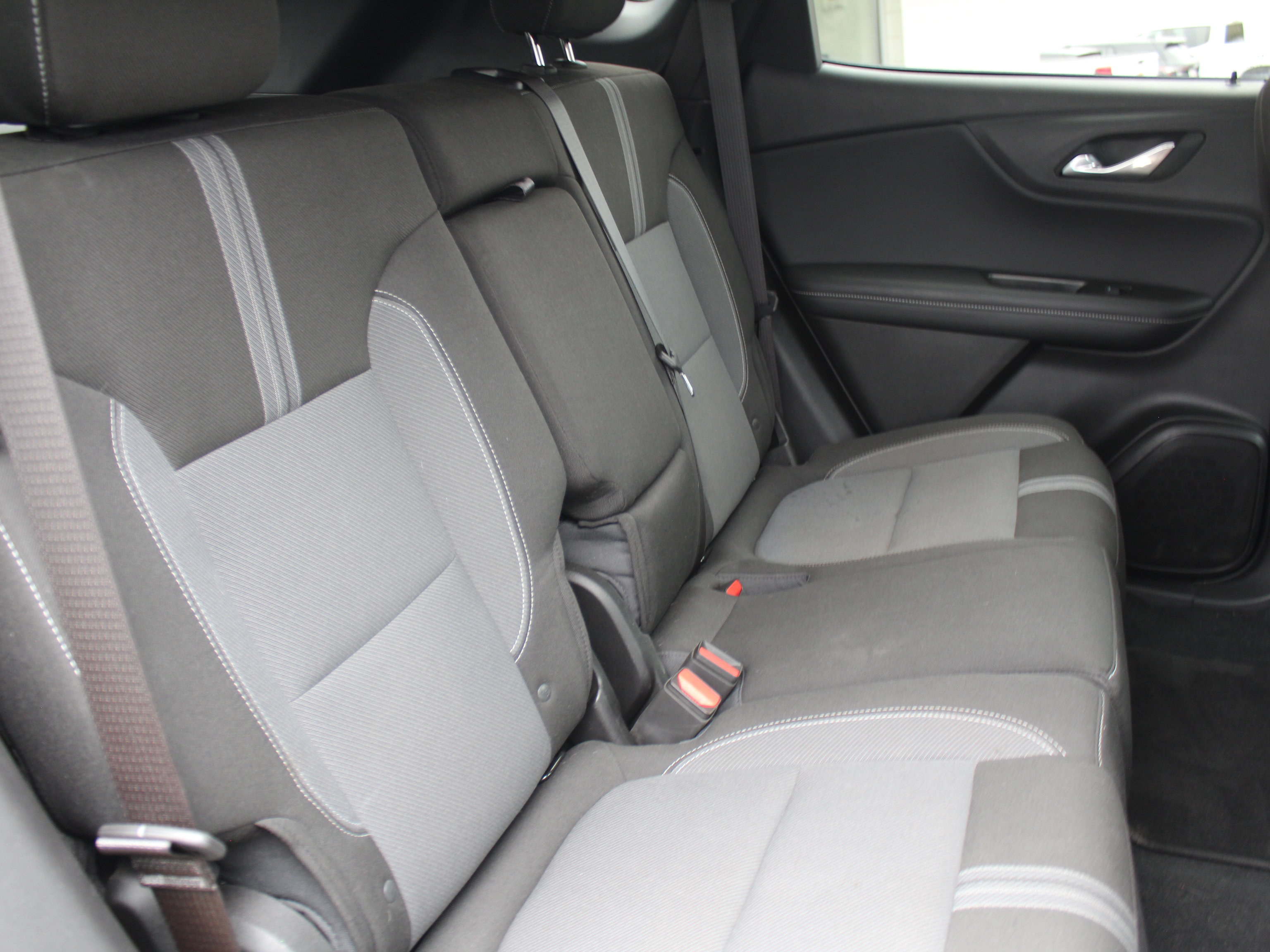 Certified 2024 Chevrolet Blazer LT w/ Convenience Package AWD/4WD image 25
