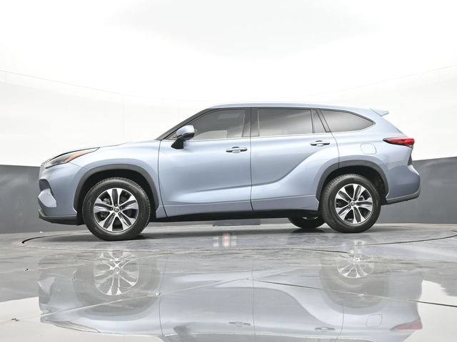 Used 2021 Toyota Highlander XLE FWD image 58