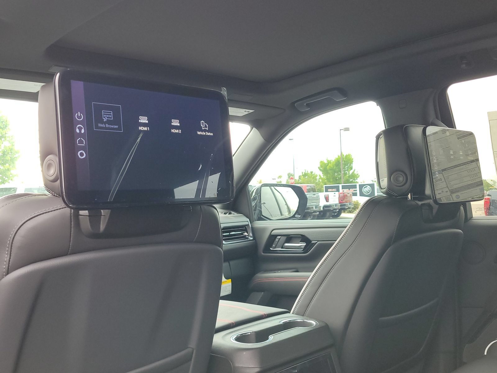 New 2026 GMC Yukon AT4 Ultimate AWD/4WD image 11