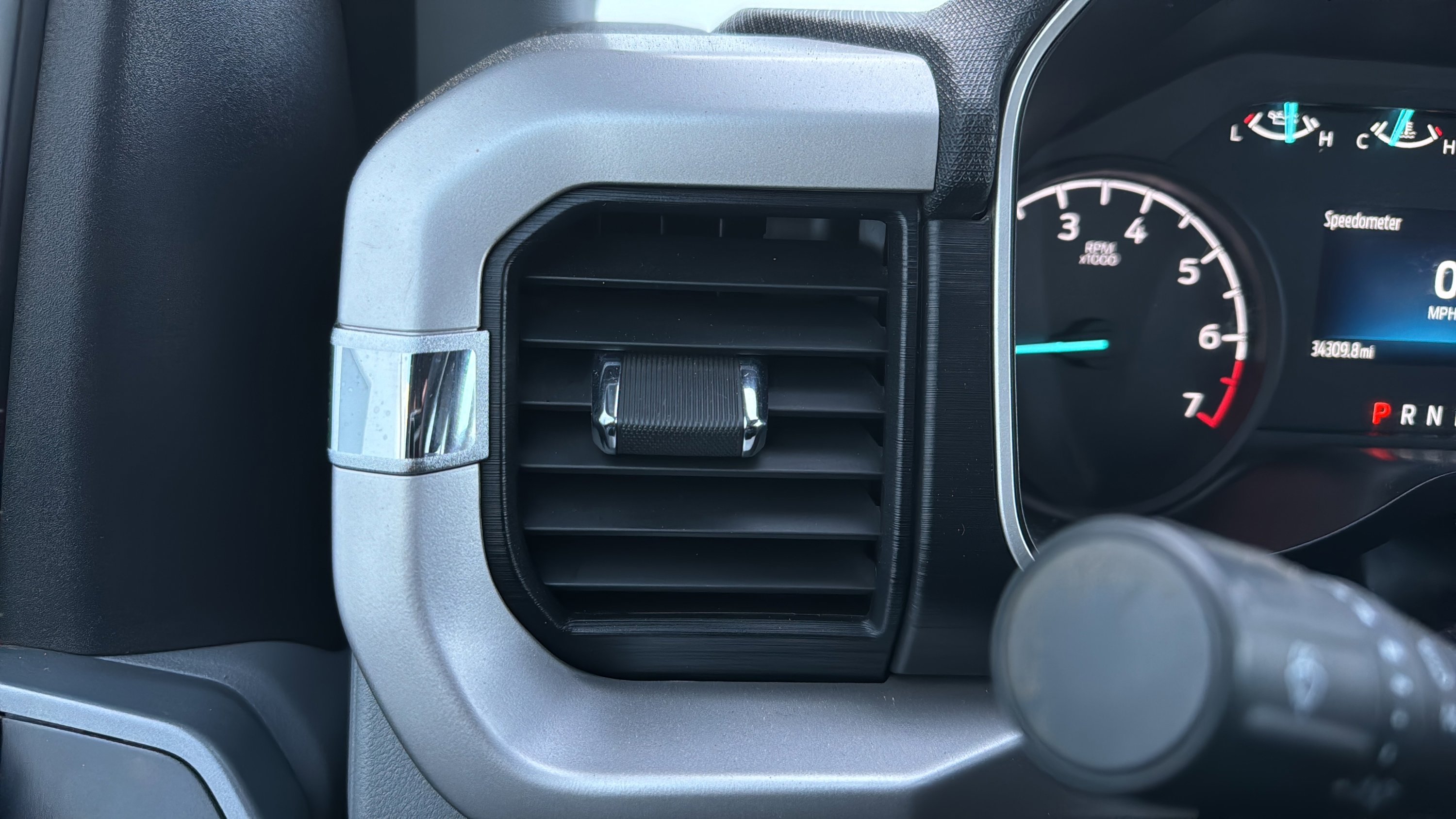 Used 2023 Ford F150 XLT w/ Trailer Tow Package image 22