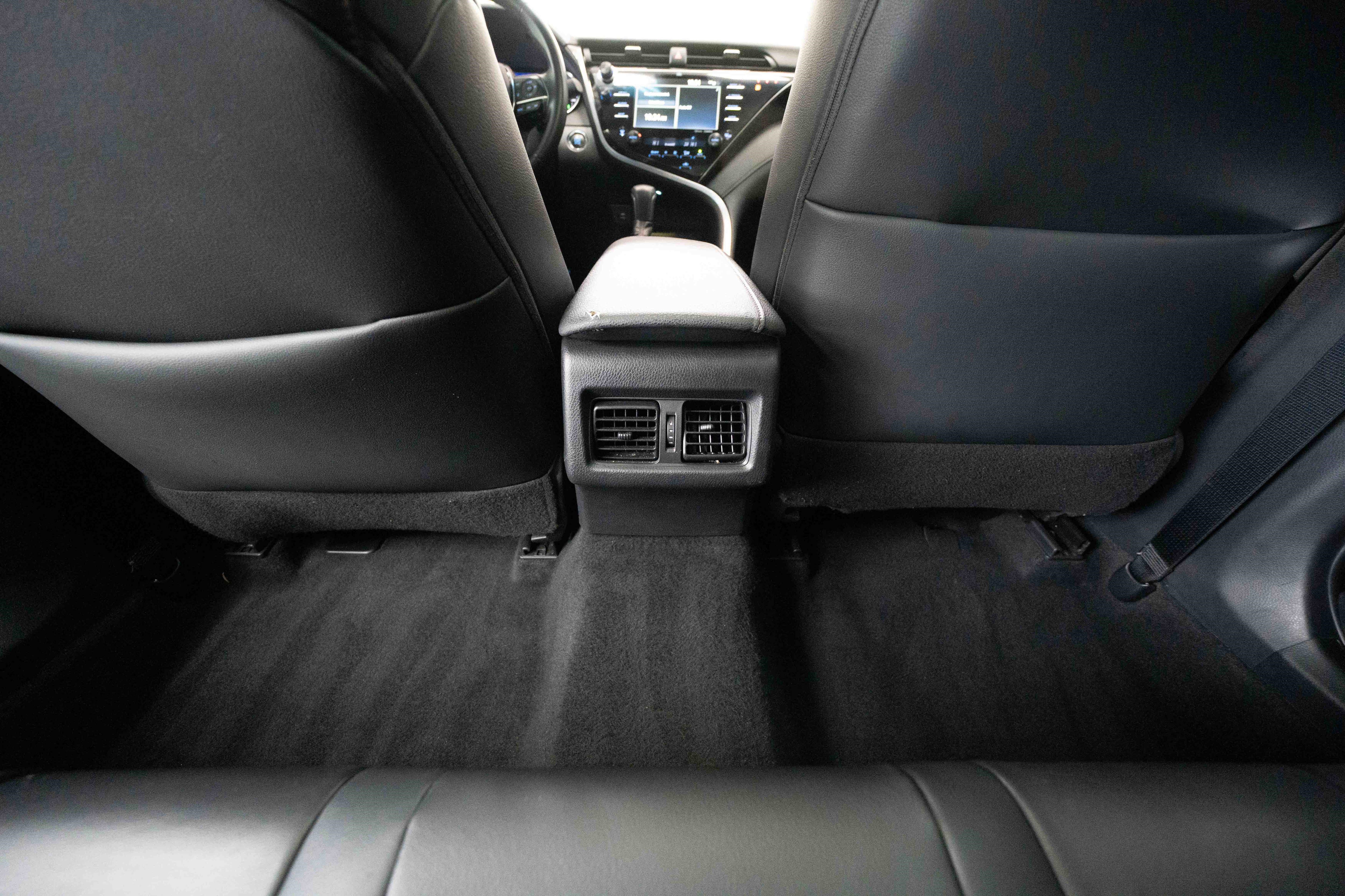 Used 2019 Toyota Camry XLE image 22