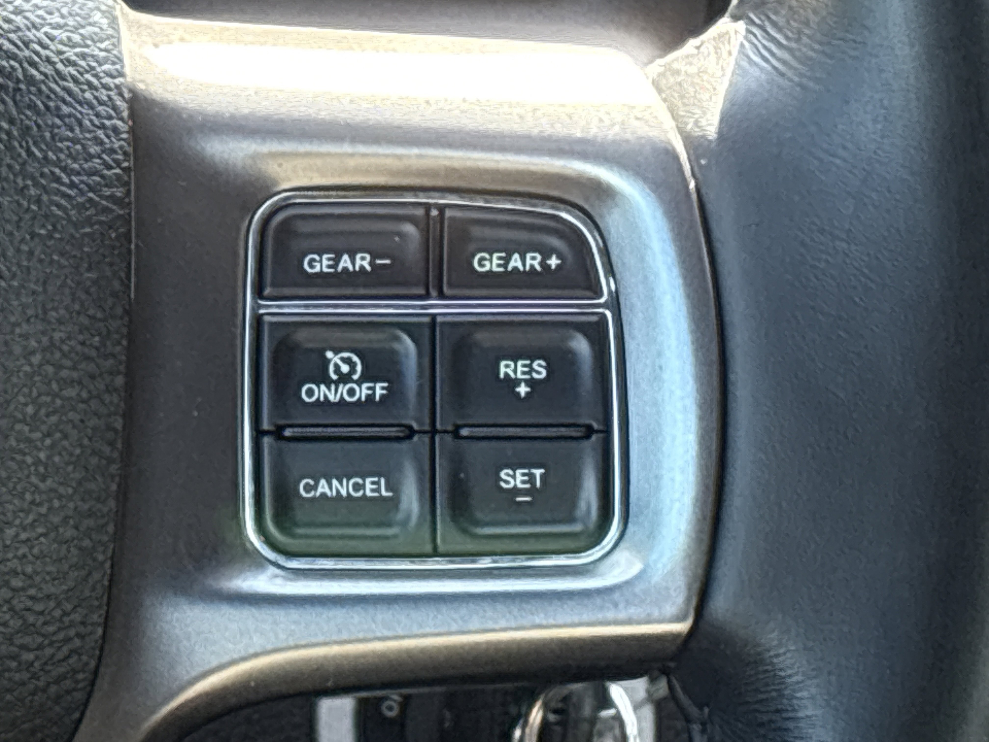 Certified 2021 RAM 1500 Classic Warlock w/ Luxury Group image 19